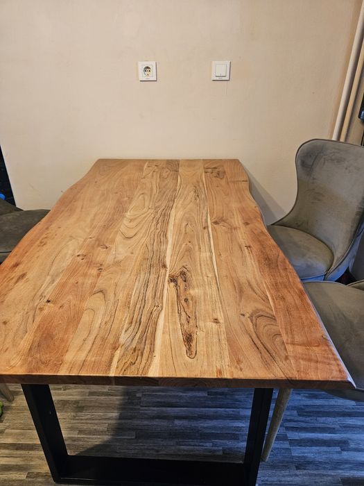 Трапезна маса 290€