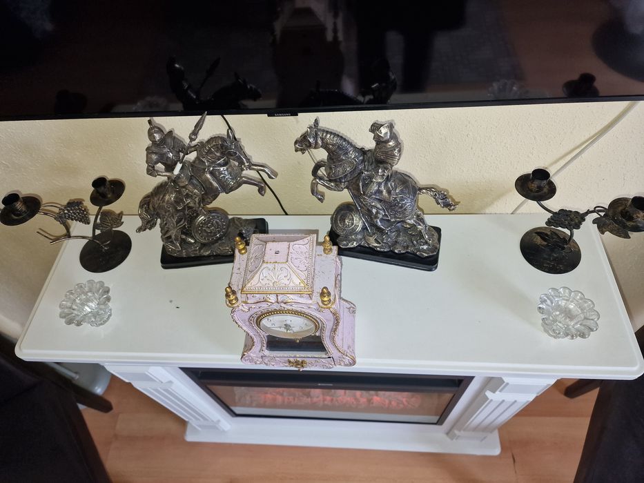 Șemineu Alb MDF 1000×900×300. super ofertă