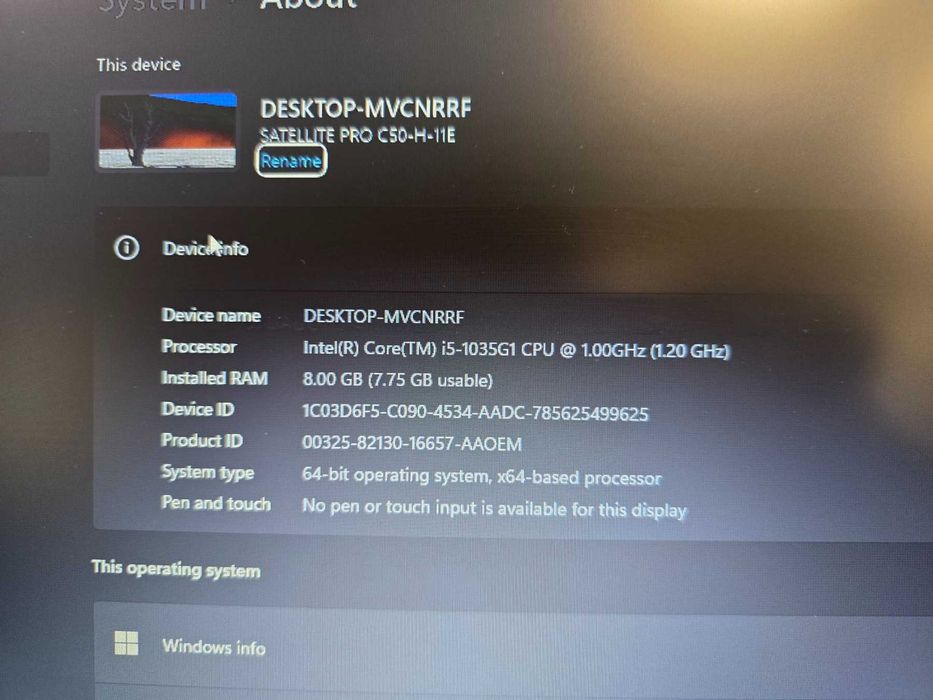 Toshiba Satellite Pro C50 15.6'' / i5 -10th / 8 RAM / 256 SSD