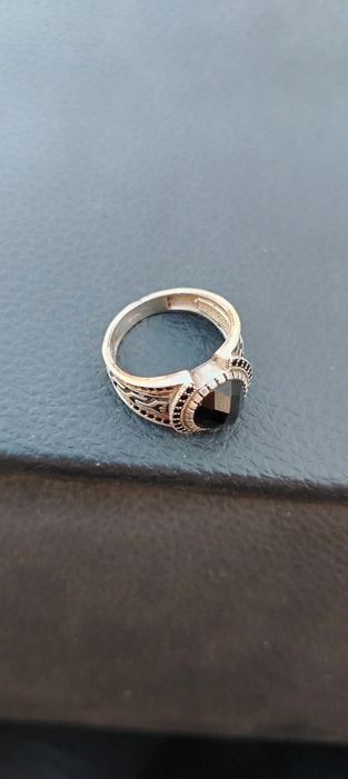 Kumush uzuk Dubayniki