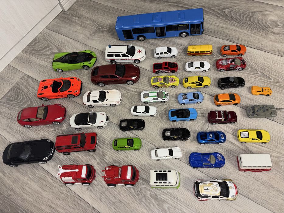 Машинки железные