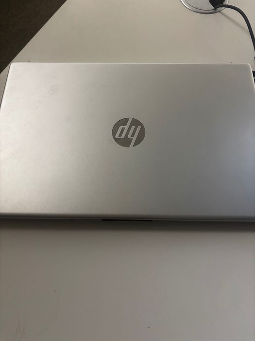 Laptop HP 15 - Ryzen 3 7320U - 8GB RAM