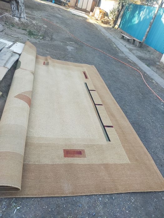 Прихожка и ковер