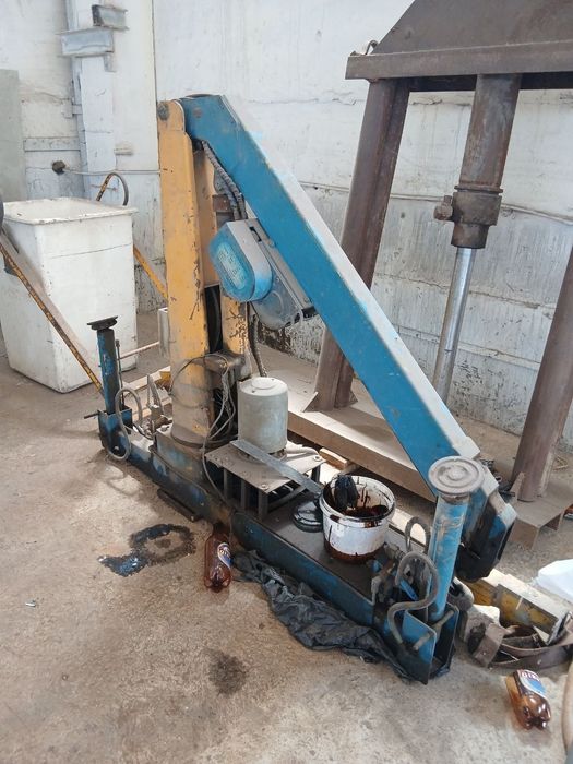 Manipulyator ustanovka 1500 tonna