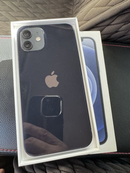 Iphone 12 в идеальном состоянии