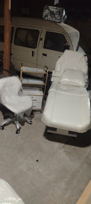 Kushetka  etajerka stul