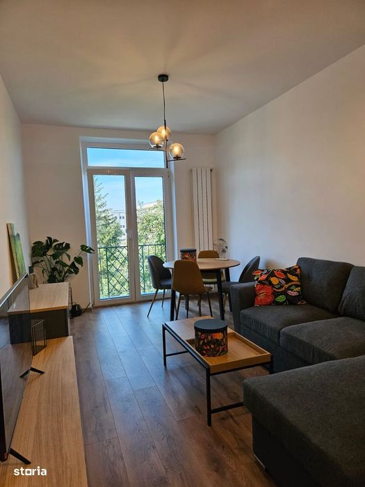 Apartament cu 2 camere, balcon, mobilat utilat
