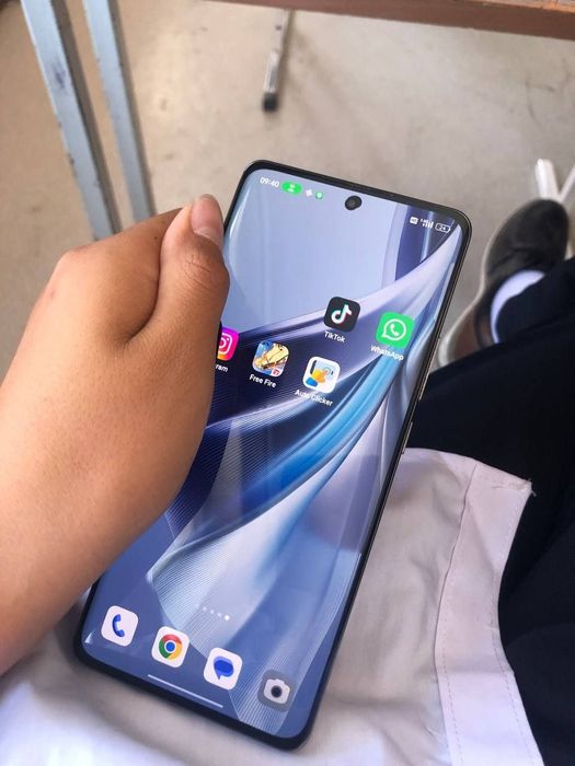Oppo reno10 5g..