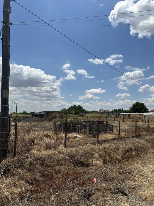 Продава се парцел