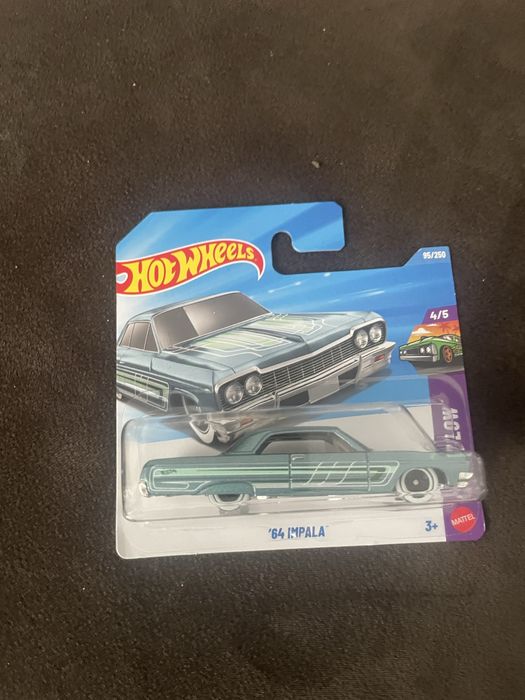 Hot wheels количка chevrolet