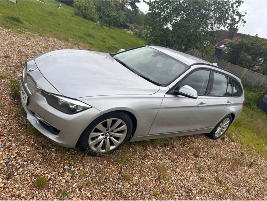 Dezmembrez BMW F30 F31 320d 184 CP N47D20C Automat xDrive Xenon