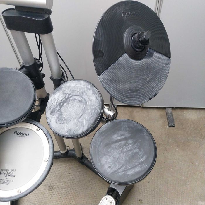 НАЙ ДОБРАТА ОФЕРТА Електронни барабани Roland HD-1