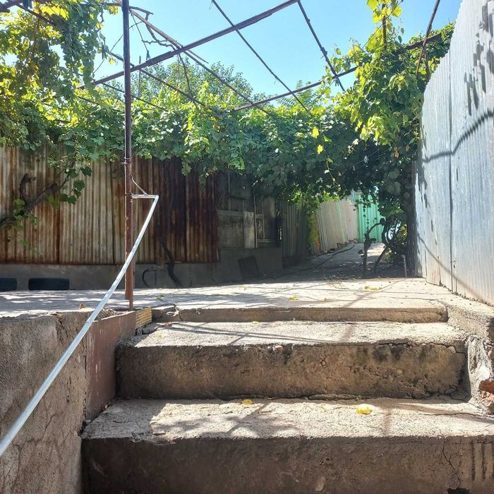 Олтинтепа кучасида (Циалковский) шерикликка оилага уй без маклер