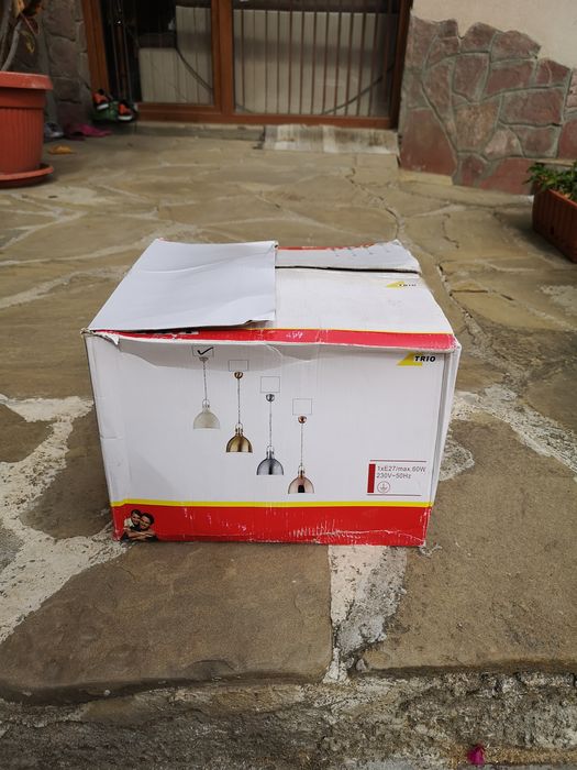 Лампион, чисто нов