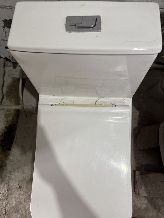 Продам унитаз ..