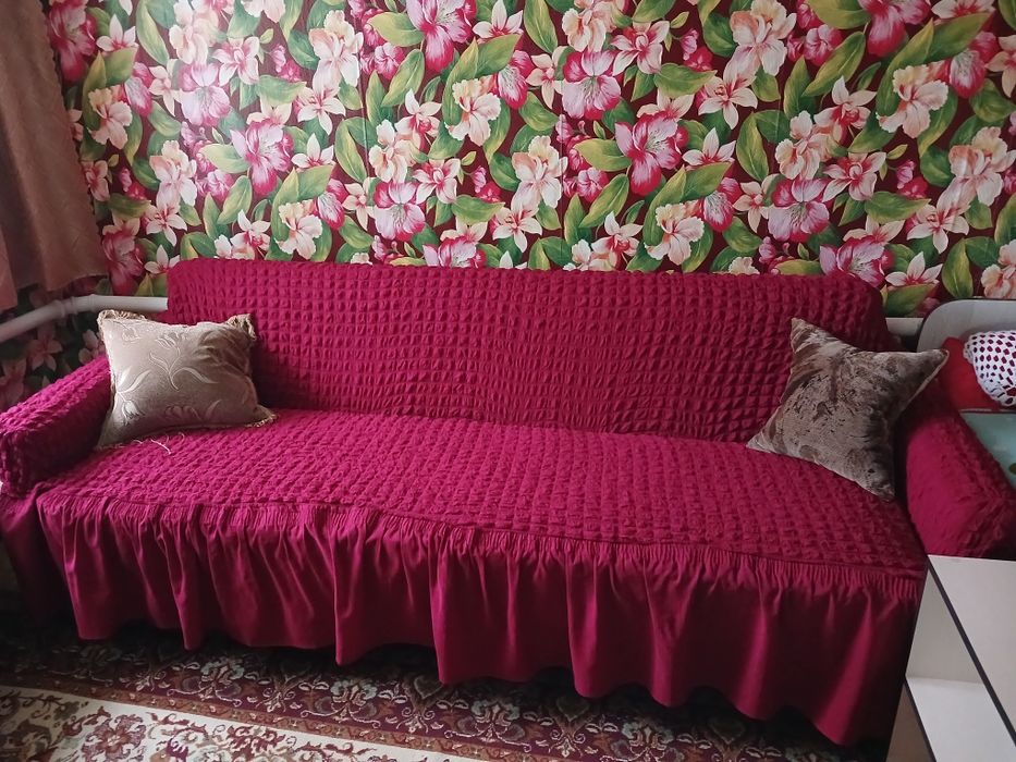 Мягкй уголок (диван и 2 кресла)