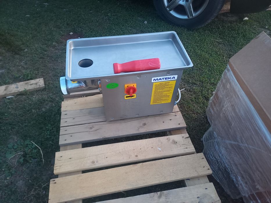 Газ печь ,миксер,таба,мясорубка сатылады