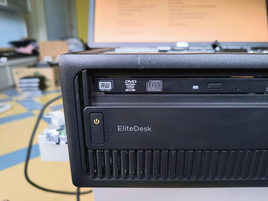 HP EliteDesk 705 G2 SFF, AMD PRO A8-8650B 3.20 GHz (4 MB), 8GB-DDR3