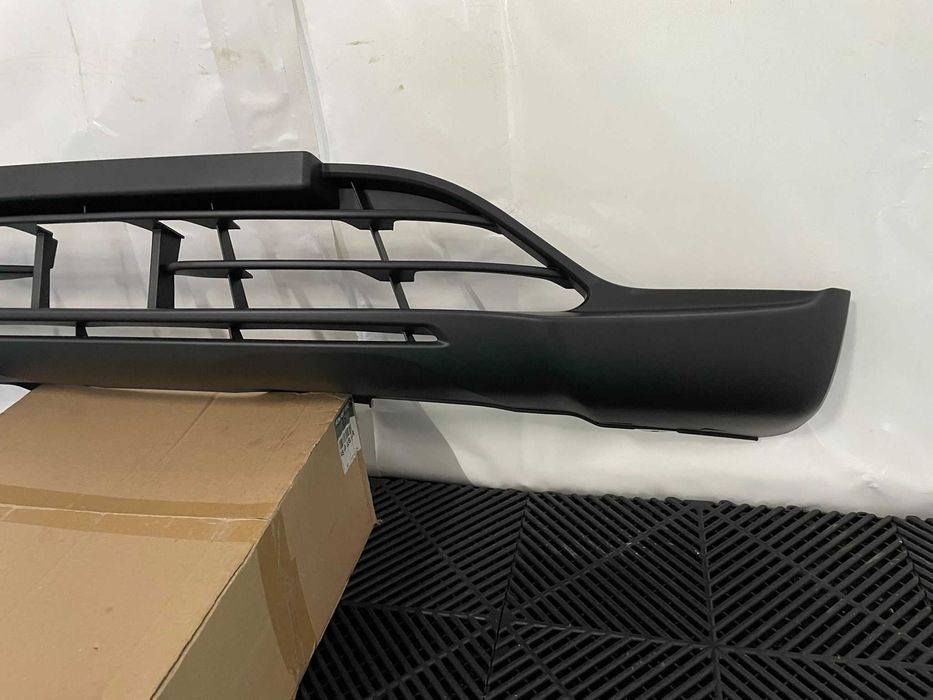 Grila spoiler inferior bara fata Dacia Spring distronic nou original