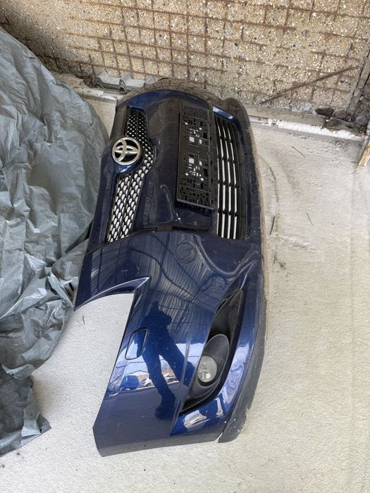 Предна броня Toyota Auris