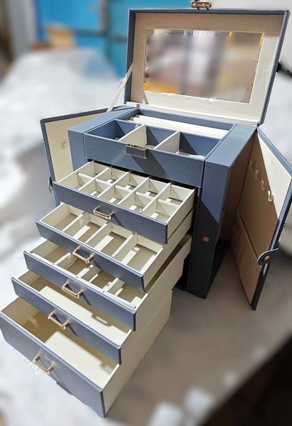 кутия за бижута 6-етажна от естествено дърво, кожа с огледало – XXL