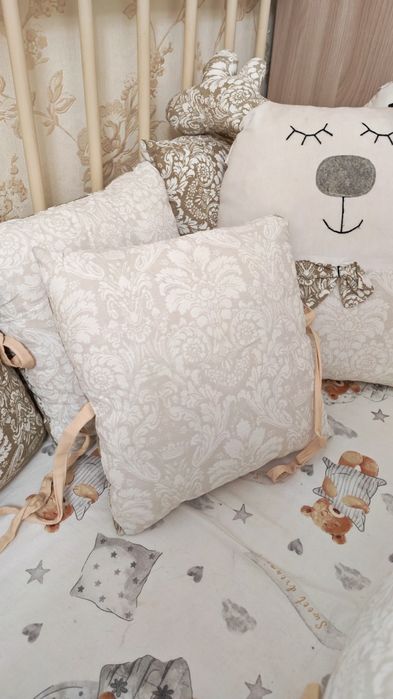 Продам бортики для детской кроватки