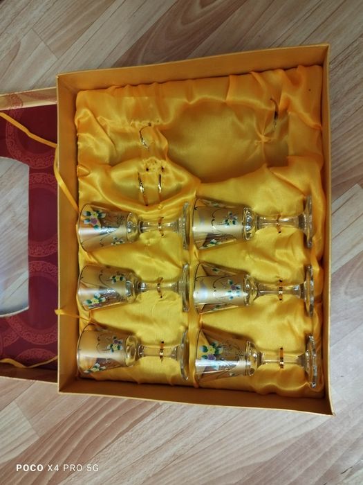 Продам 6 штук фужеров
