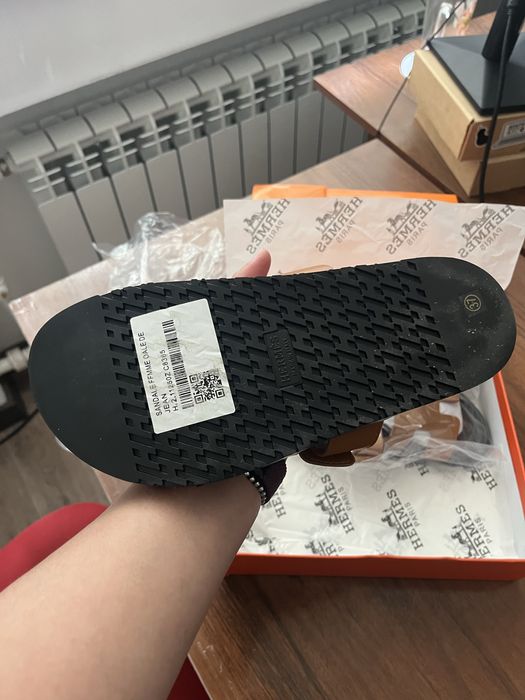 Кожанные сандали цвета кемал