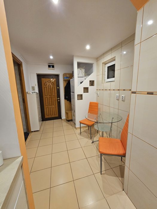 Propietar Închiriez garsoniera vitan loc parcare dristor  unirii alba