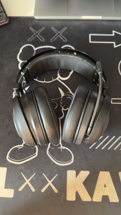 Casti Razer Nari Essential