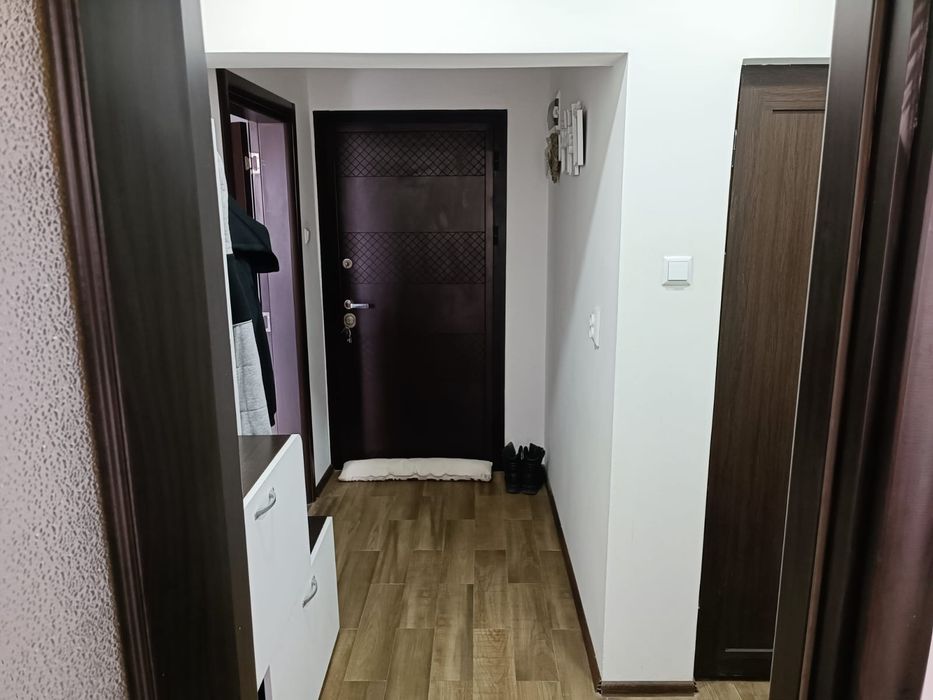 Дава се под наем Двустаен апартамент в Разград, Бели Лом - 90 кв.м за 460 € - Снимка #3