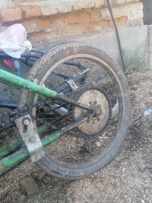 Dau la scinb pe un cross 49cc