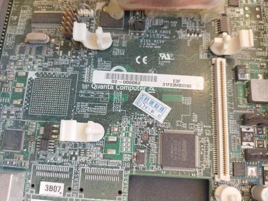 Сервер Quanta Computer Windmill — 4 × Intel Xeon E5, 2650 32 / 64
