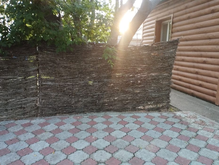 Плетеный забор (плетень)