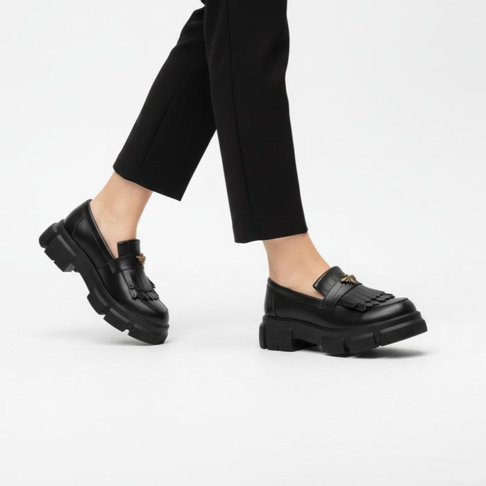 Дамски черни мокасини от естествена кожа