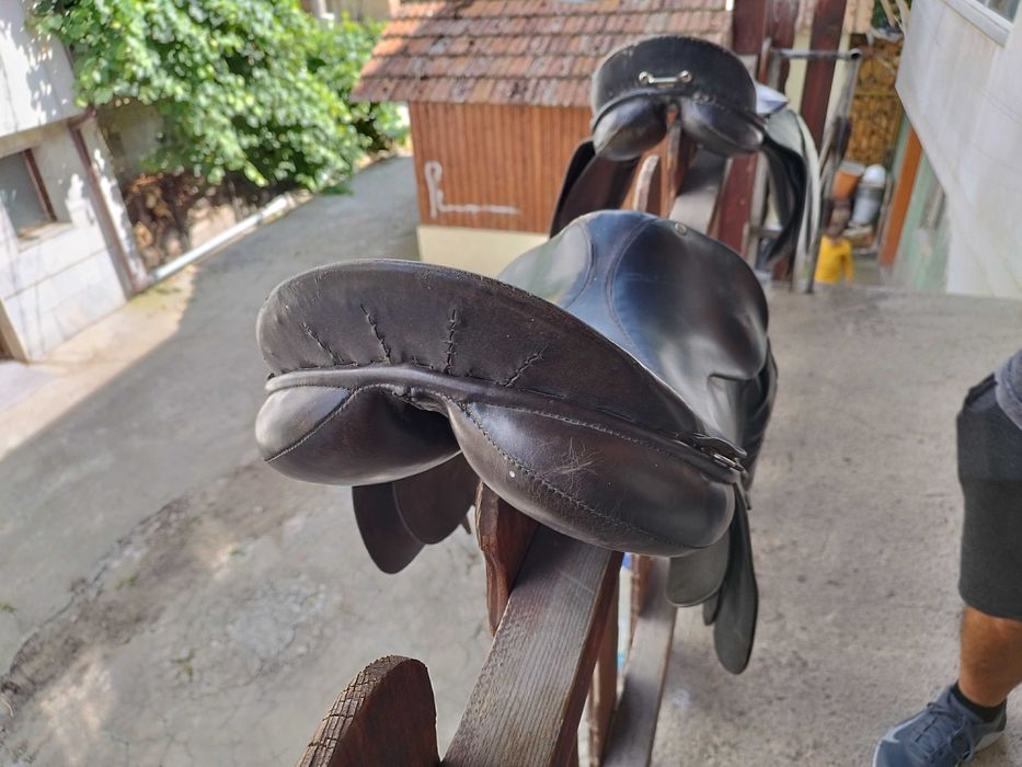 Продавам оригинални седла за коне и аксесоари - внос от Англия!