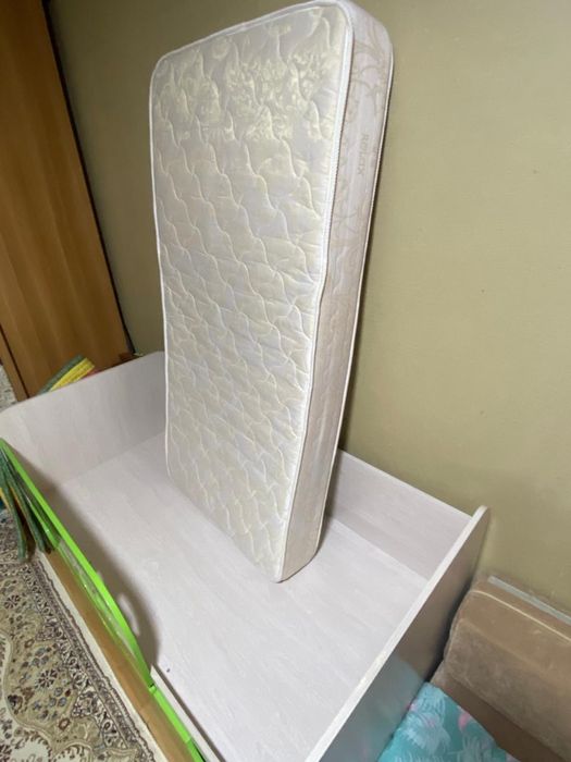 Продам детскую кровать