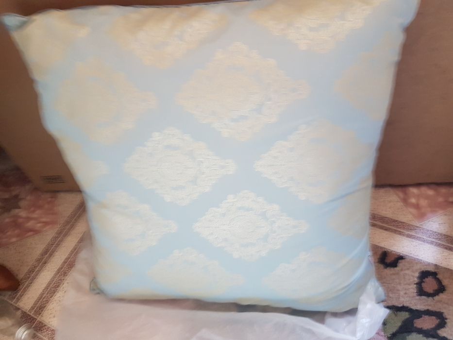 Продам подушку бамбук. Новая.