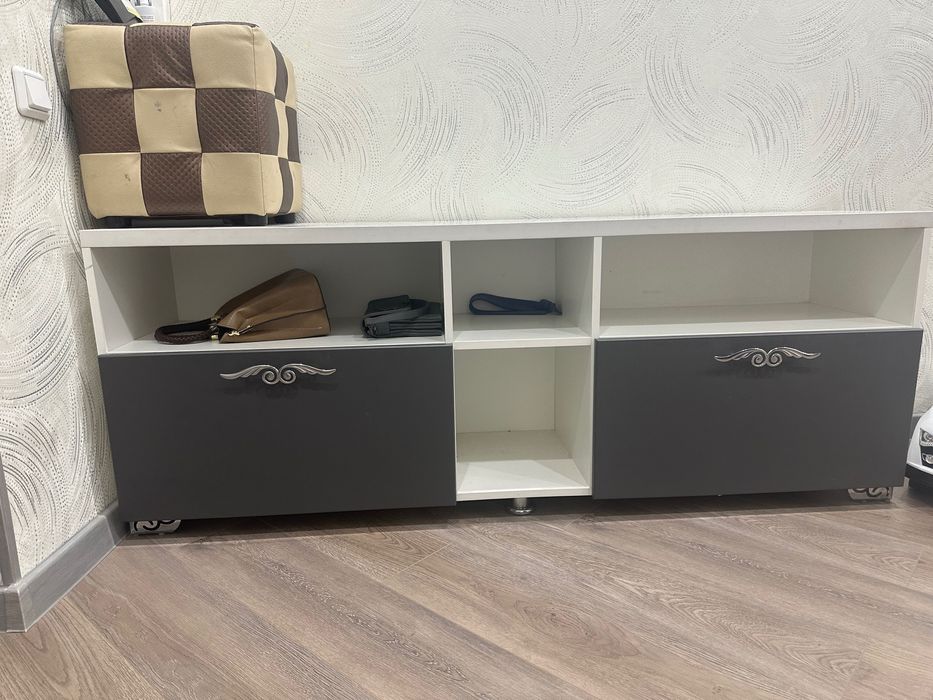 Тумба под телевизор