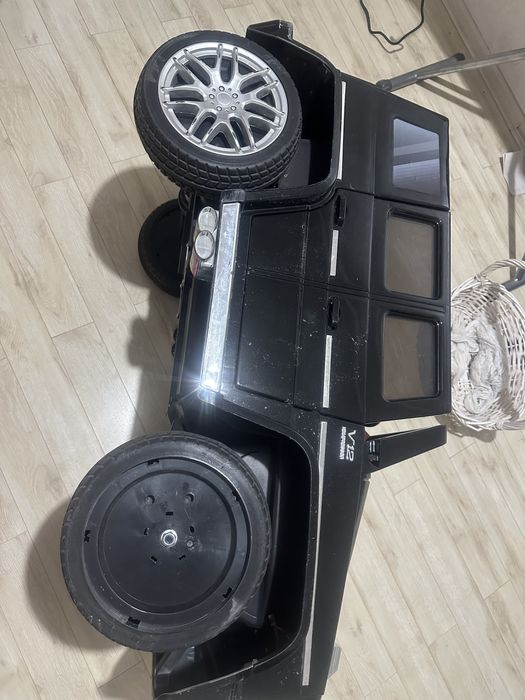 Продам Gelendwagen g63 детская машина