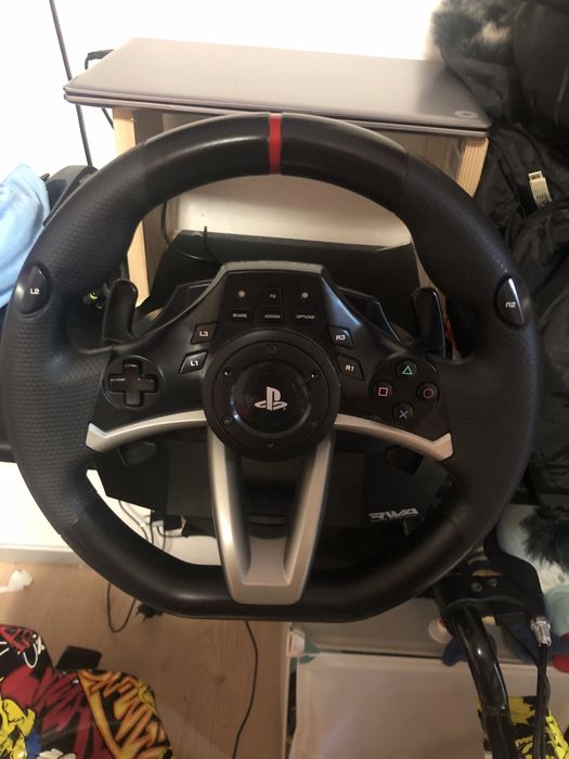 Volan gaming aproape nou nout