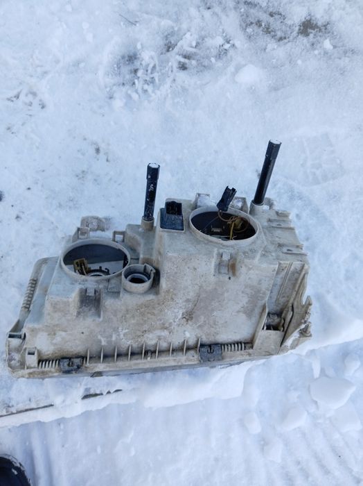 Продам фару от ваз 99