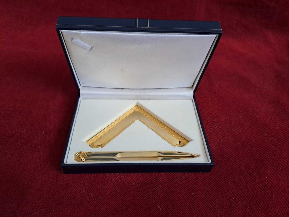 set cadou masonic echer compas