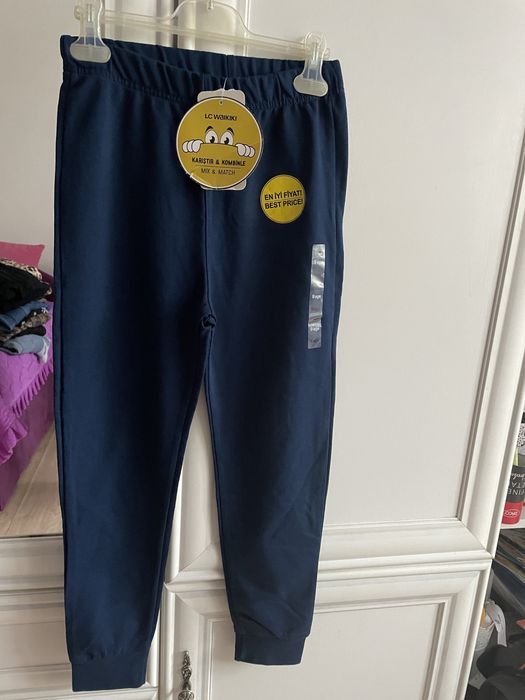 Pantaloni LcWaikiki noi 8-9 ani