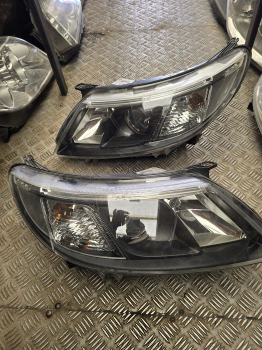 Faruri Saab 93 aero xenon.