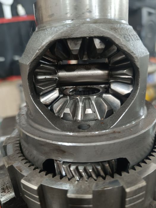 Продам редуктор,