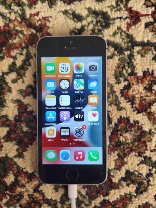 iphone 5 SE sotiladi BYPASS