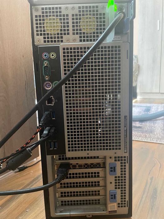 DELL Precision 5820 ram 48gb AMD Radeon Pro WX 2100 работна станция