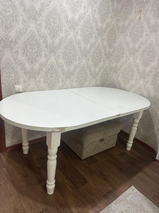 Срочно продам стол