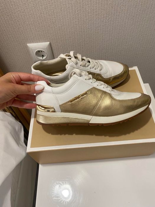 Обувки michael kors